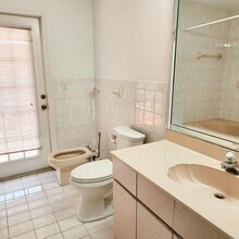 13414 NW 8th St in Miami, FL - Building Photo - Building Photo