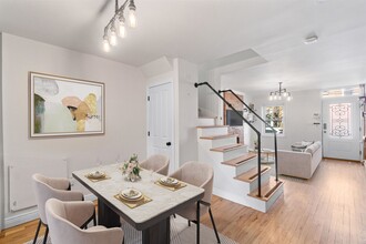 75 Erie St in Jersey City, NJ - Building Photo - Building Photo