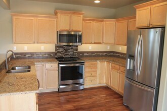 7990 S Indigo Ridge Ave in Boise, ID - Building Photo - Building Photo