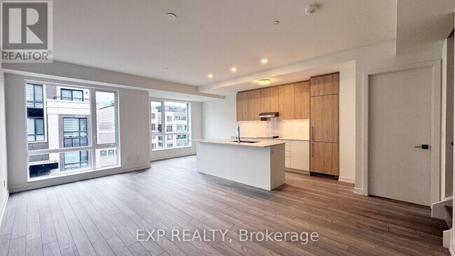 6-206 Red Squirrel Ln. in Richmond Hill, ON - Building Photo - Building Photo