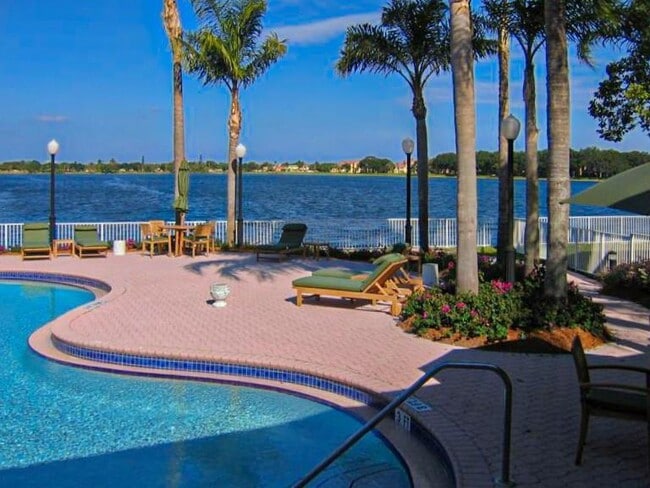 property at 2861 N Oakland Forest Dr