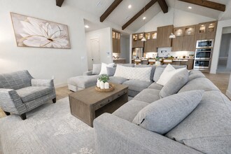 275 Ginger St in Mustang Ridge, TX - Building Photo - Building Photo