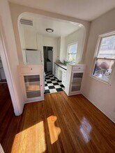 826 Maltman Ave, Unit 828 1/2 in Los Angeles, CA - Building Photo - Building Photo