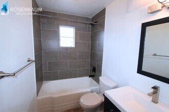 4212 N 19th St, Unit a in Phoenix, AZ - Foto de edificio - Building Photo