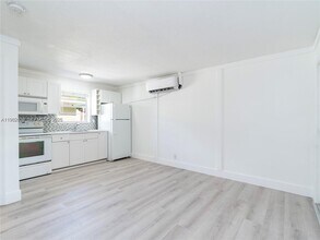 2020 Miami Rd in Fort Lauderdale, FL - Building Photo - Building Photo