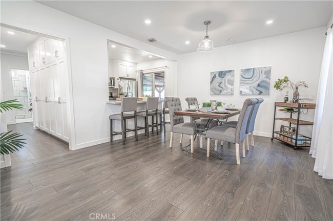 3744 Los Olivos Ln in Glendale, CA - Building Photo - Building Photo