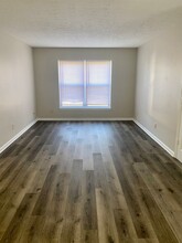 2433 Slevin St, Unit 4 in Louisville, KY - Building Photo - Building Photo