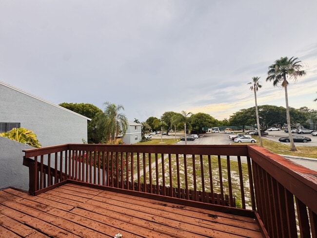 property at 7 Crossings Cir