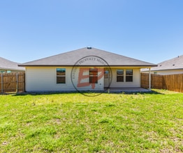 7113 Llano Dr in China Spring, TX - Building Photo - Building Photo