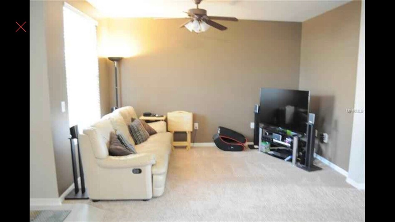 1513 Deer Tree Ln in Brandon, FL - Foto de edificio