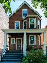 2535 N Hamlin Ave, Unit 2 in Chicago, IL - Building Photo