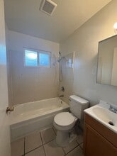 730 Hemlock St in Stockton, CA - Building Photo - Building Photo