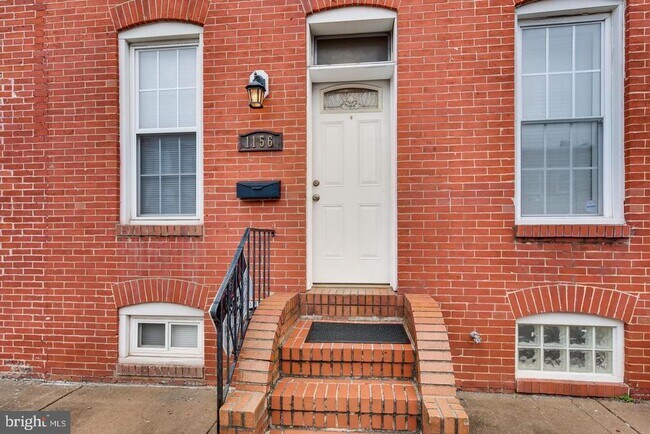 property at 1156 Scott St