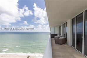 1830 S Ocean Dr, Unit # 2108 in Hallandale Beach, FL - Building Photo - Building Photo