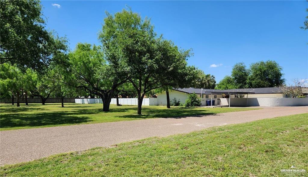 10701 N Ware Rd in McAllen, TX - Building Photo
