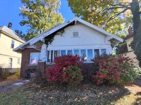 17 Virginia Dr in Danville, IL - Building Photo