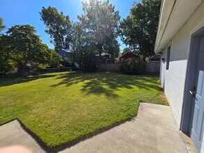 835 E Edwards Ave in Indianapolis, IN - Building Photo - Building Photo