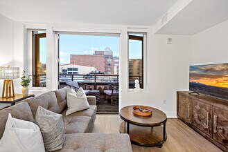 1800 Massachusetts Ave NW in Washington, DC - Building Photo - Building Photo