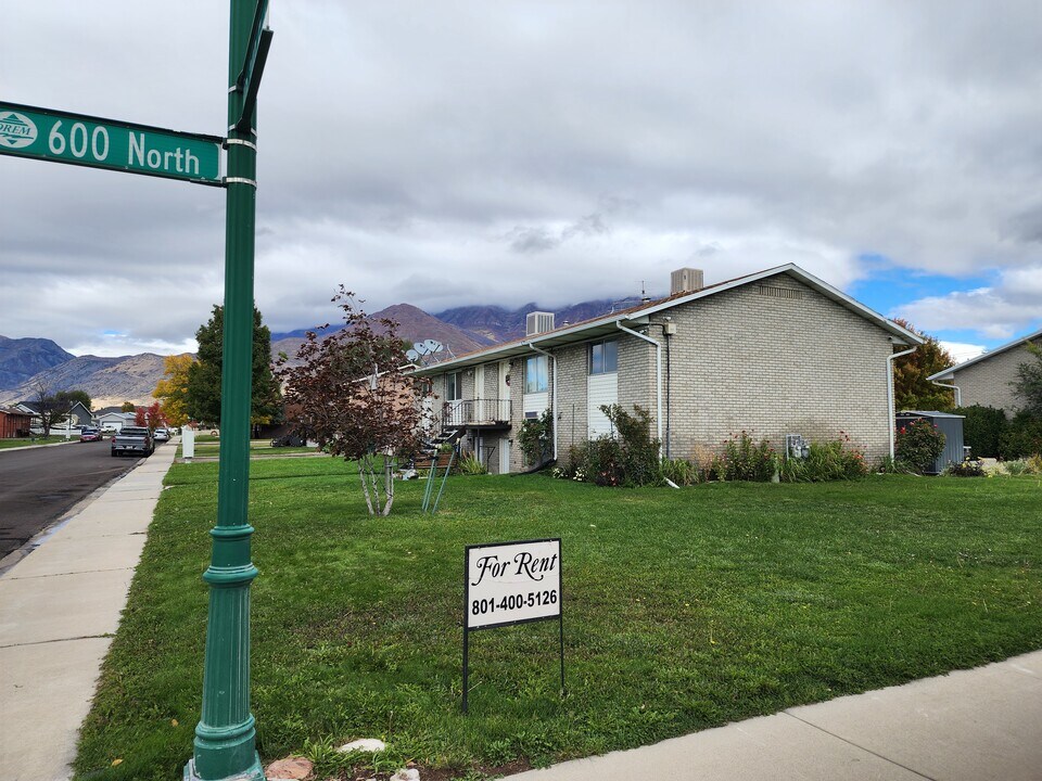 624 N 340 E in Orem, UT - Building Photo