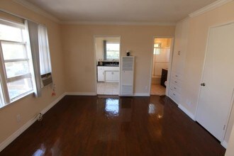 6801 Hollywood Blvd in Los Angeles, CA - Building Photo - Building Photo