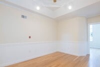 1827 Master St photo'