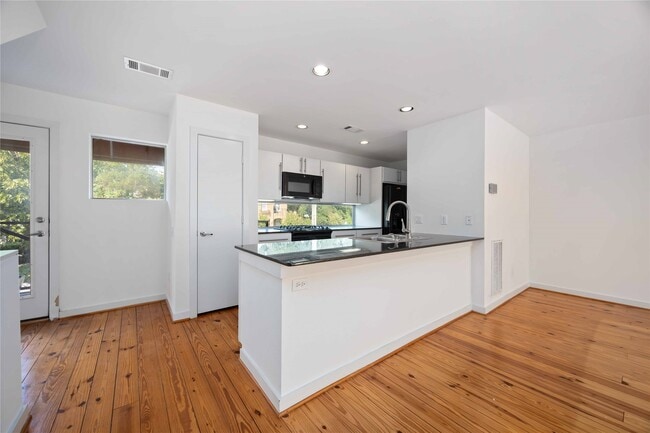 property at 2605 Calumet St