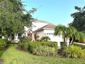 7636 Charleston St in Bradenton, FL - Building Photo