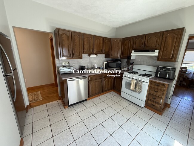49 Curtis Ave, Unit 2A