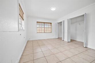 8650 SW 109th Ave in Miami, FL - Building Photo - Building Photo