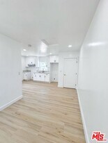8111 Osage Ave in Los Angeles, CA - Building Photo