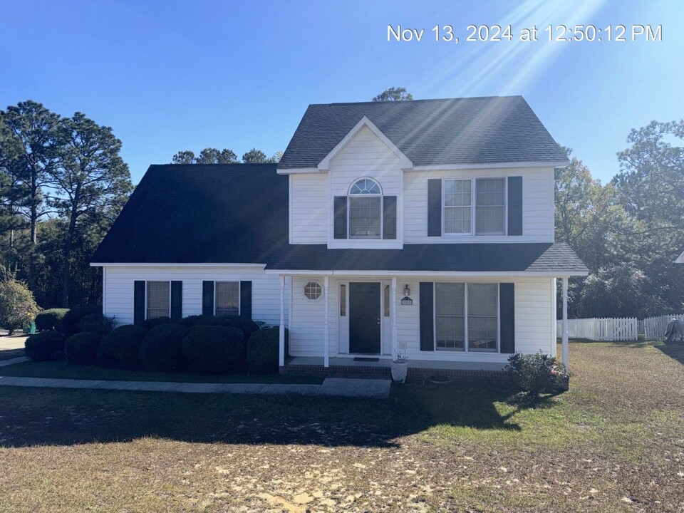 5505 Crenshaw Dr in Hope Mills, NC - Building Photo