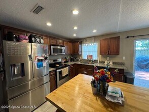 2508 Hathaway Dr in Cocoa, FL - Building Photo - Building Photo