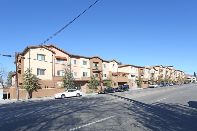 Sherman Village Apartments in Reseda, CA - Building Photo - Building Photo