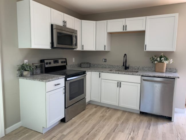property at 7653 S 41st St