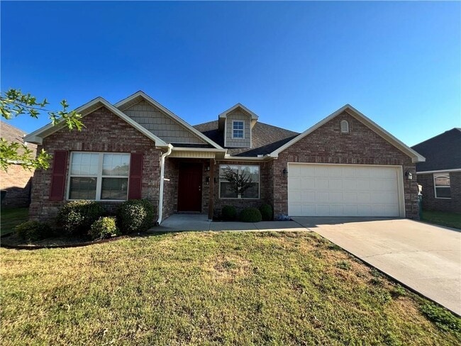 105 E Southpointe Ave in Rogers, AR - Building Photo - Building Photo