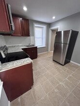 1221 Lindley Ave in Philadelphia, PA - Building Photo - Building Photo