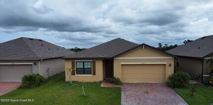 2073 Farmhouse Rd SE, Unit 5 in Palm Bay, FL - Building Photo - Building Photo