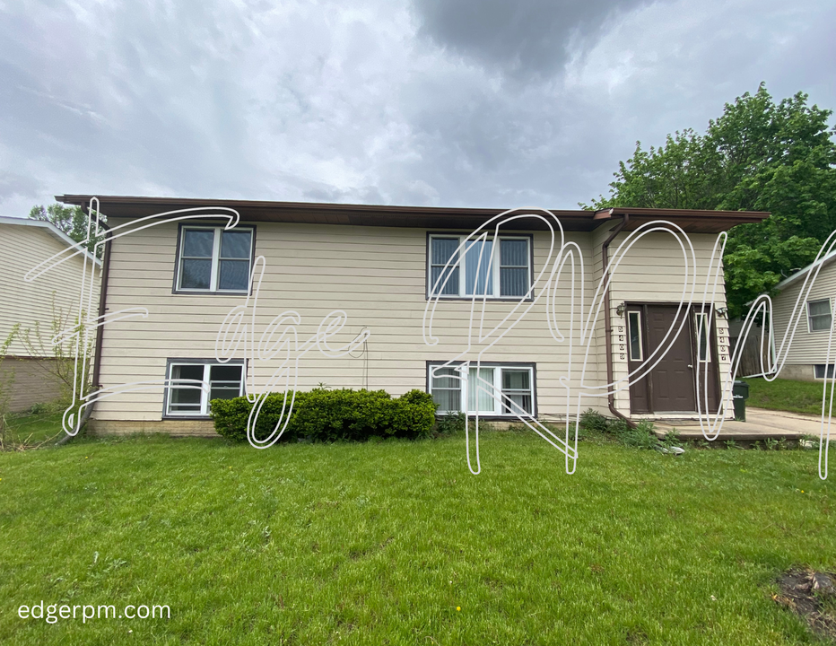 5409 Norse Dr in Cedar Falls, IA - Foto de edificio