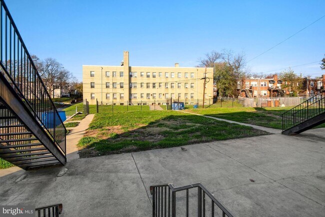 212 Orange St SE in Washington, DC - Building Photo - Building Photo
