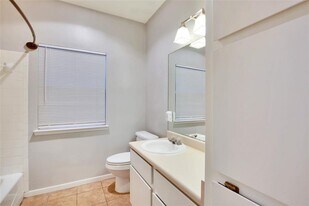 3113 Robinson Ave in Austin, TX - Building Photo