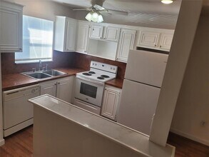 805 W Oakland Park Blvd, Unit E7 in Wilton Manors, FL - Building Photo - Building Photo