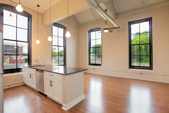 The Lofts at Globe Mill in Utica, NY - Building Photo - Interior Photo