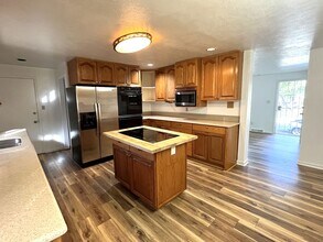 12198 E Exposition Dr in Aurora, CO - Building Photo - Building Photo
