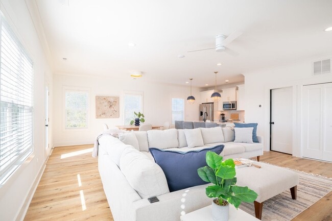 Go with the Flo 2 Ave in Carolina Beach, NC - Building Photo - Building Photo