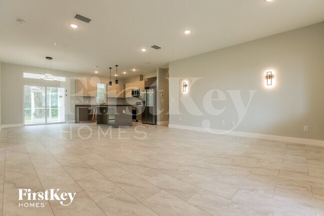 4391 Cuthbert Ave in North Port, FL - Building Photo - Building Photo