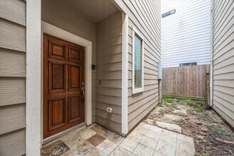 4145 Dickson St in Houston, TX - Building Photo - Building Photo