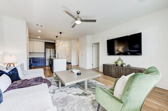 975 Memorial Dr SE in Atlanta, GA - Building Photo - Building Photo