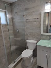 7839 N Bayshore Dr in Miami, FL - Building Photo - Building Photo