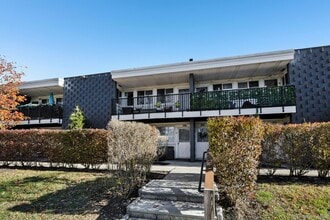 4 Wyndover Woods Ln in White Plains, NY - Building Photo - Building Photo