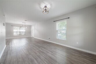 595 Shady Grove Dr in Dunedin, FL - Building Photo - Building Photo